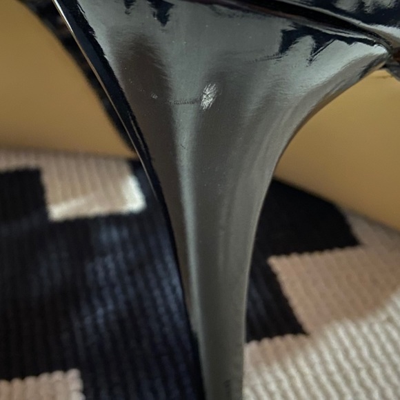 Jimmy Choo Shoes - Picture 15 of 16